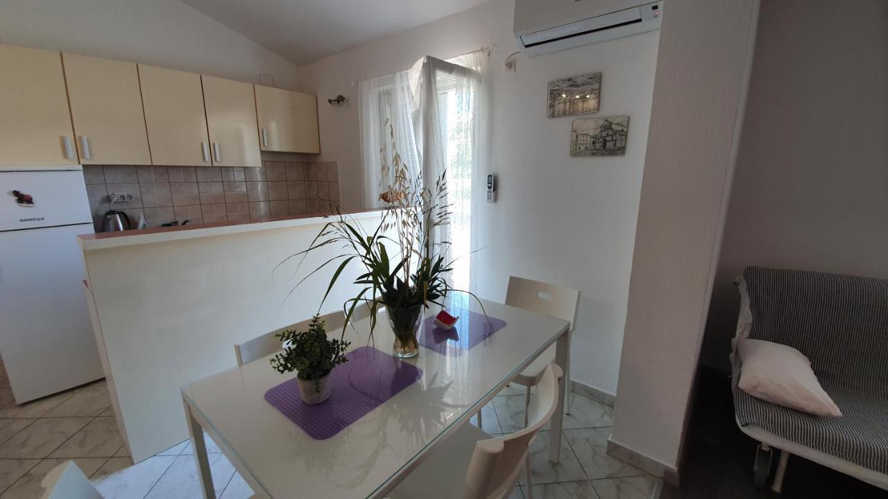 Apartments Miki Đảo Pag Ngoại thất bức ảnh