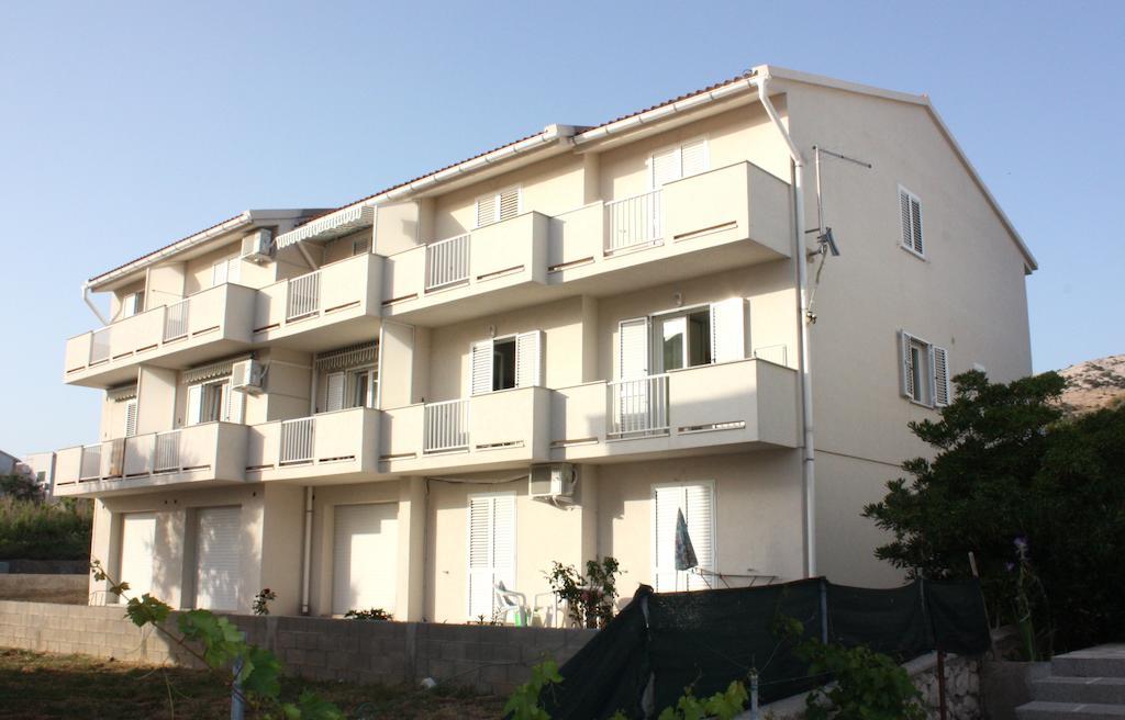 Apartments Miki Đảo Pag Ngoại thất bức ảnh