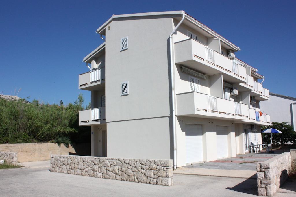 Apartments Miki Đảo Pag Ngoại thất bức ảnh